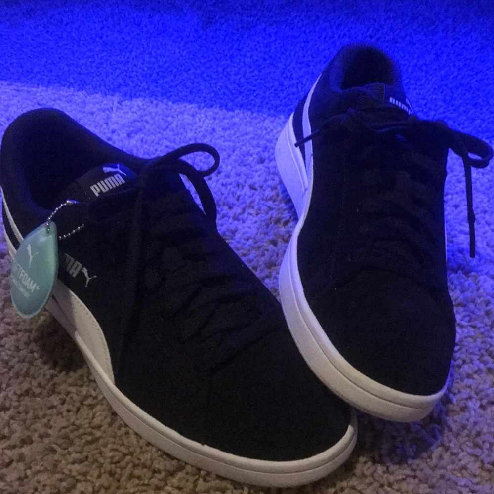 Puma Sneakers